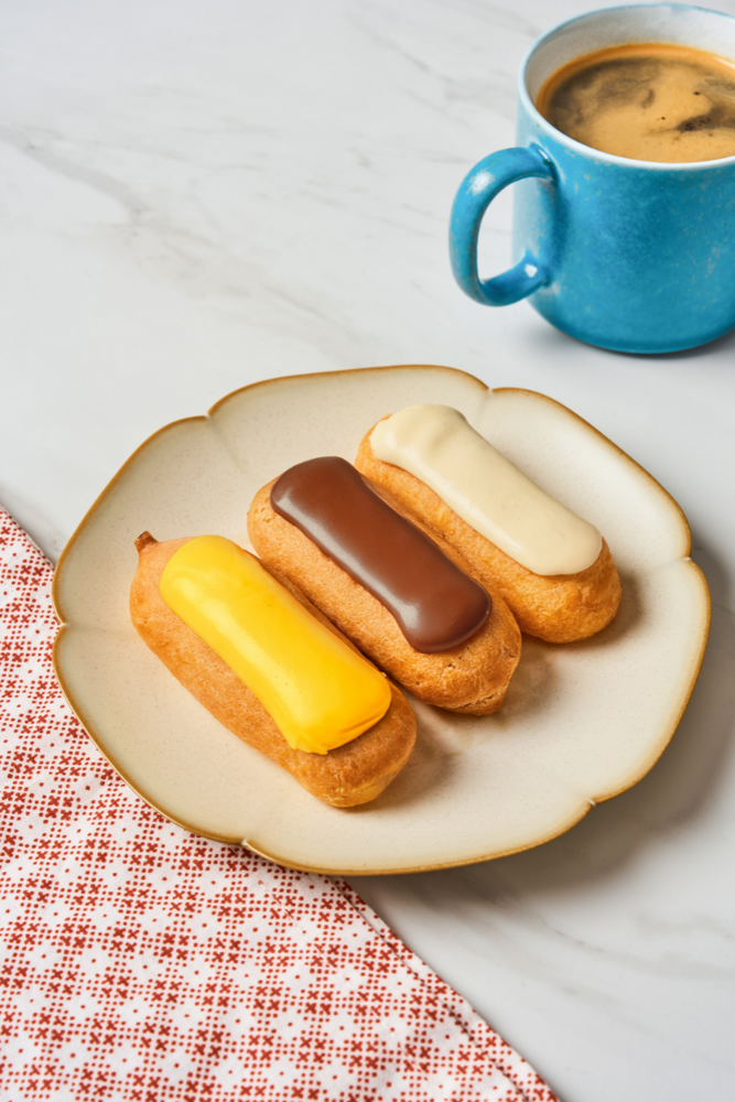 Assorted Mini Eclairs (18pcs)